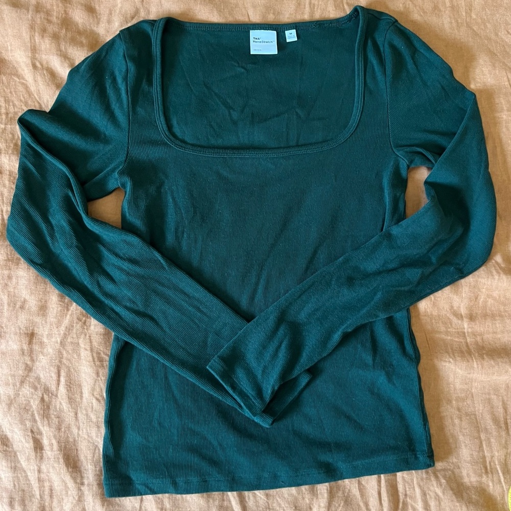 Aritzia Square neck tee - medium